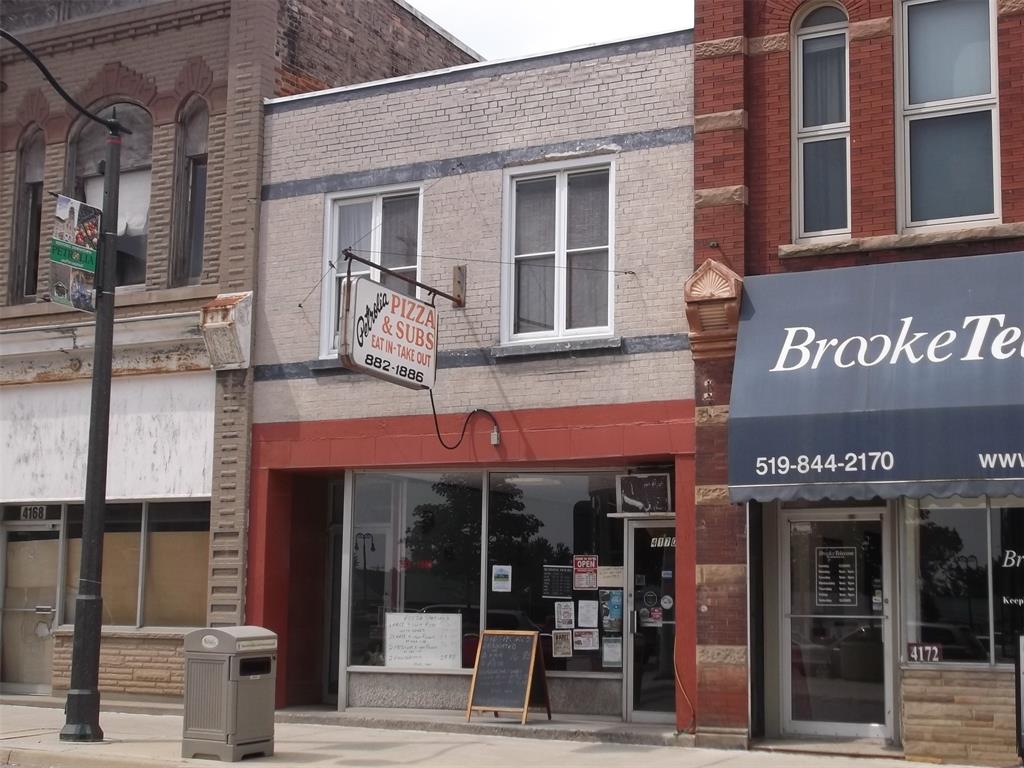 4170 PETROLIA Line, Petrolia, Ontario, Canada