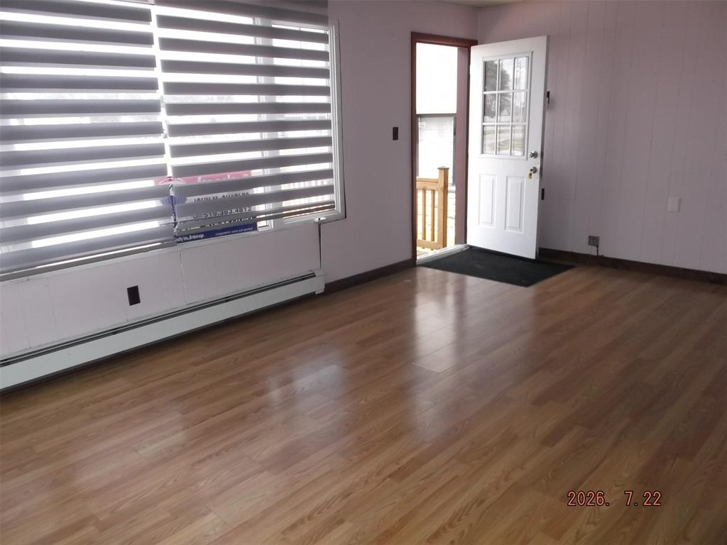 4208 OIL HERITAGE Road, Petrolia, Ontario, Canada photo 2
