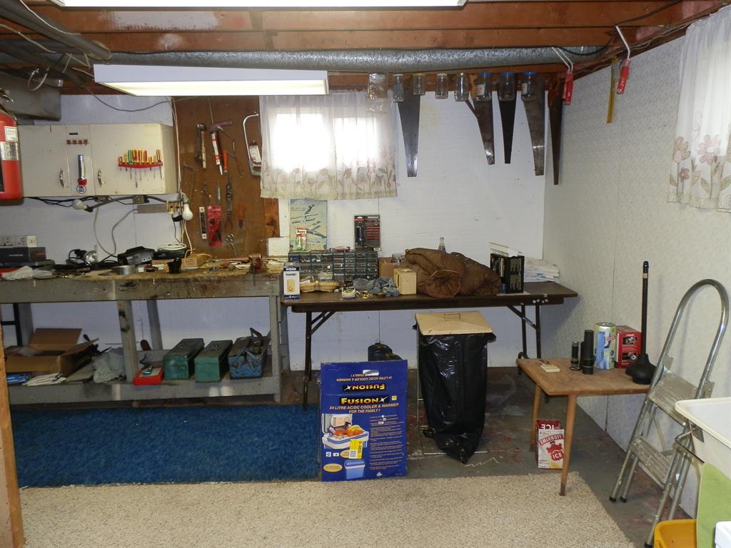 1415 EGMOND Drive, Sarnia, Ontario, Canada