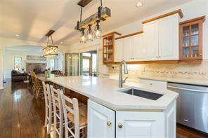 5028 LAKESHORE Road, Plympton-Wyoming Ontario, Canada