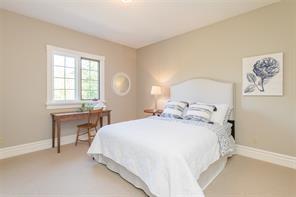 5028 LAKESHORE Road, Plympton-Wyoming Ontario, Canada