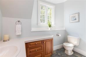 5028 LAKESHORE Road, Plympton-Wyoming Ontario, Canada