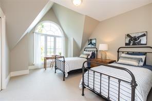 5028 LAKESHORE Road, Plympton-Wyoming Ontario, Canada