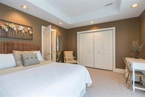 5028 LAKESHORE Road, Plympton-Wyoming Ontario, Canada