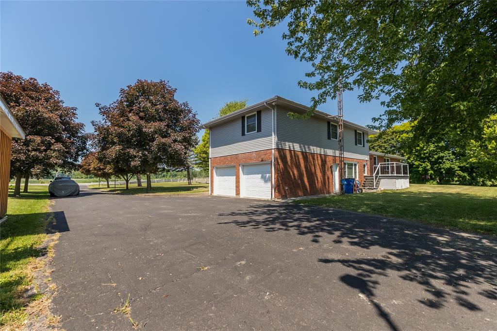29951 ST CLAIR Parkway, Wallaceburg Ontario, Canada