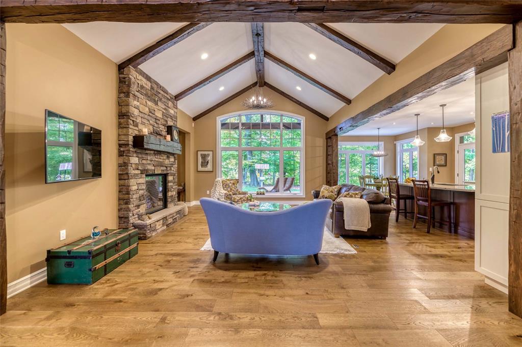 4921 EDITH Lane, Plympton-Wyoming Ontario, Canada