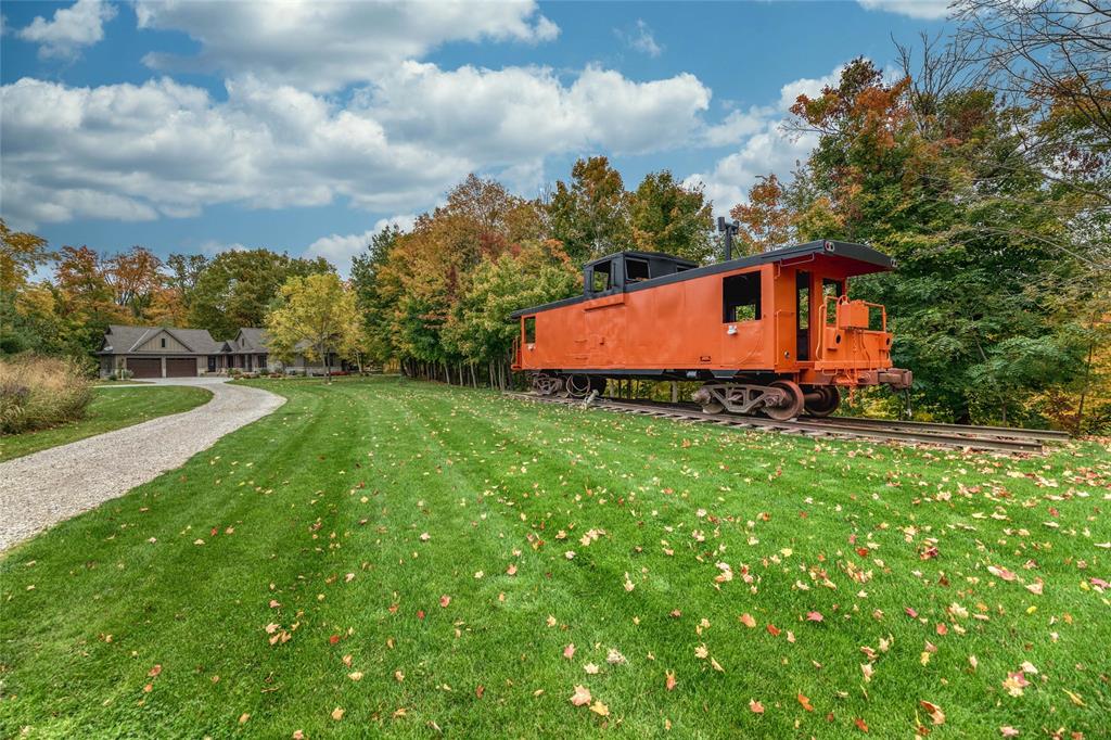4921 EDITH Lane, Plympton-Wyoming Ontario, Canada