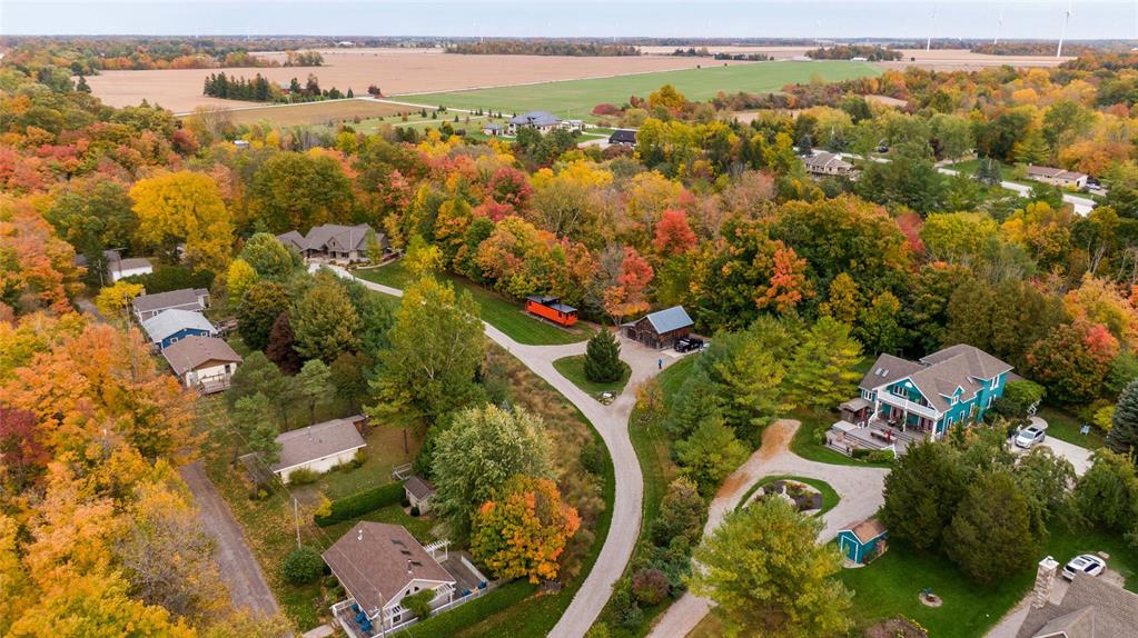 4921 EDITH Lane, Plympton-Wyoming Ontario, Canada