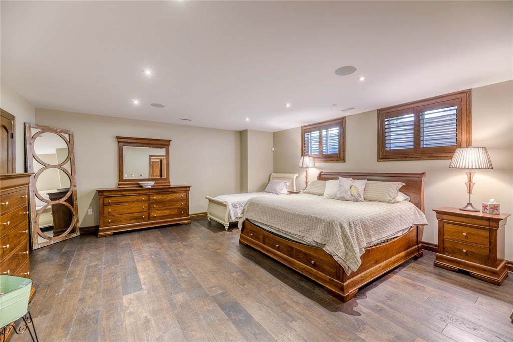 1526 LAKESHORE Road, Sarnia, Ontario, Canada