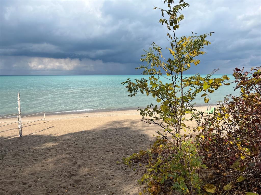 PART LOT 19 QUEEN Street, Plympton-Wyoming, Ontario, Canada