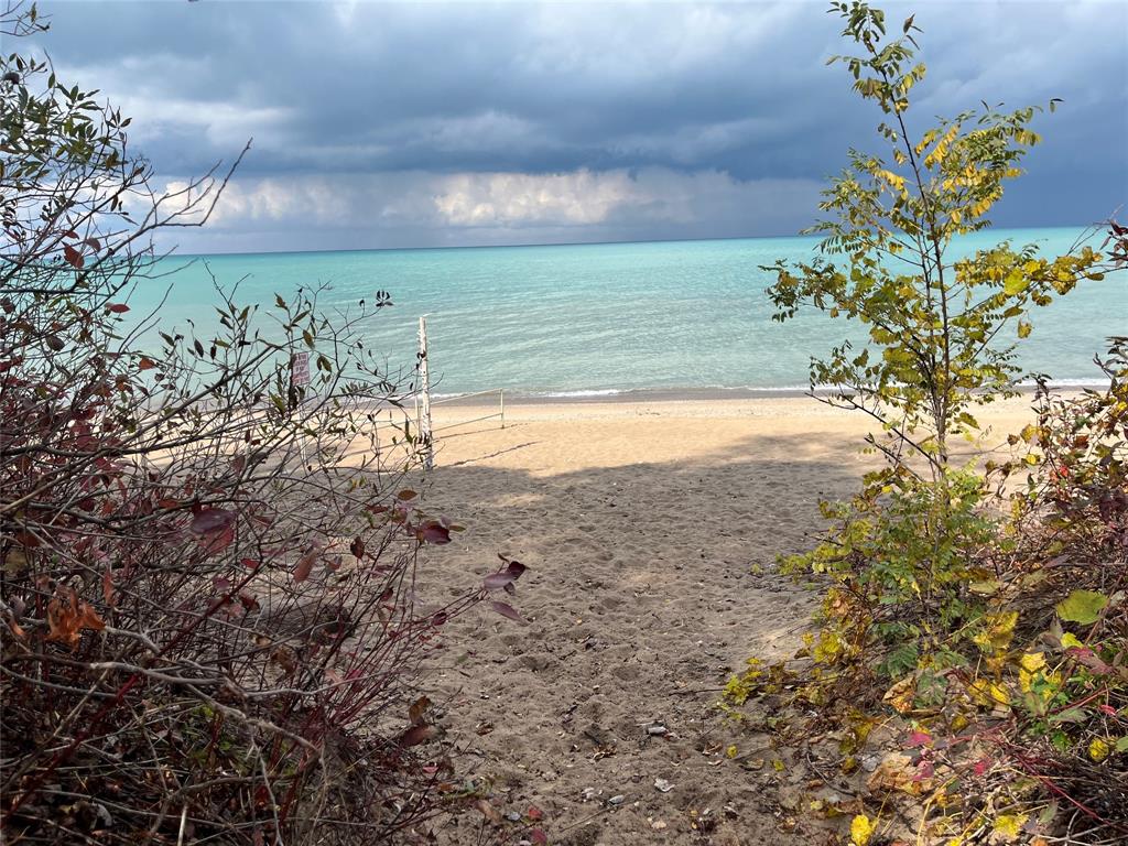 PART LOT 19 QUEEN Street, Plympton-Wyoming, Ontario, Canada