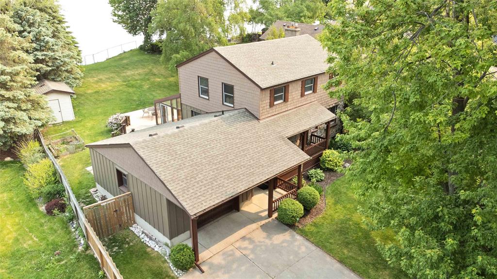 2337 PASSINGHAM Drive, Sarnia, Ontario, Canada