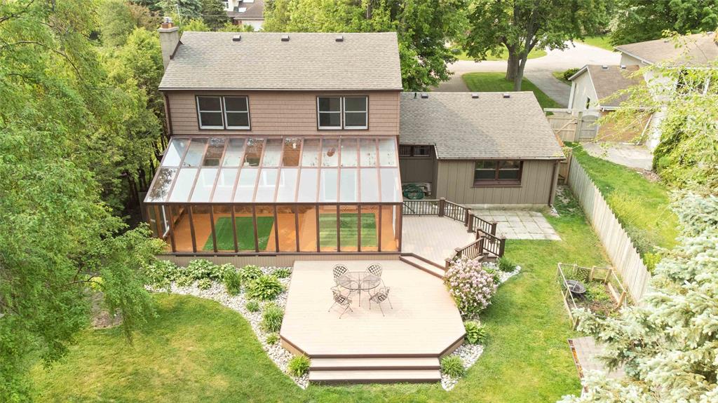2337 PASSINGHAM Drive, Sarnia, Ontario, Canada