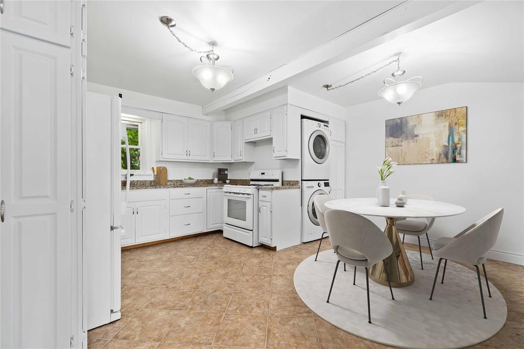 2337 PASSINGHAM Drive, Sarnia, Ontario, Canada