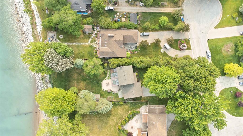 2337 PASSINGHAM Drive, Sarnia, Ontario, Canada