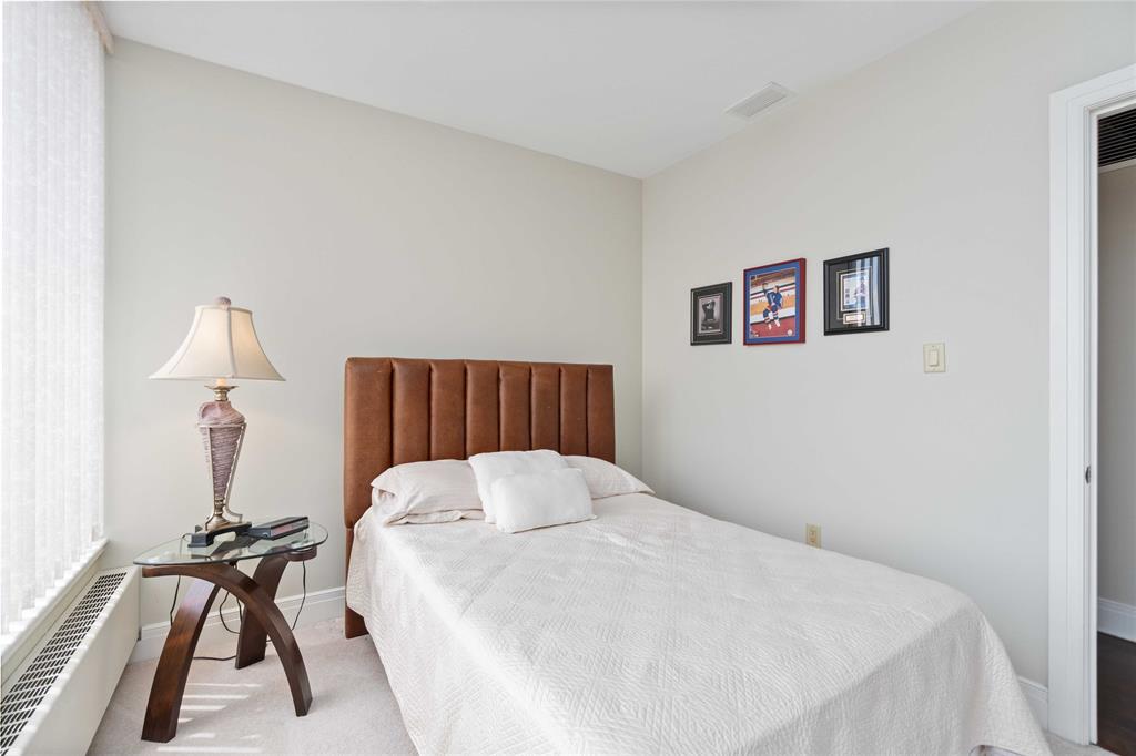 201 FRONT Street North Unit# 1003, Sarnia, Ontario, Canada