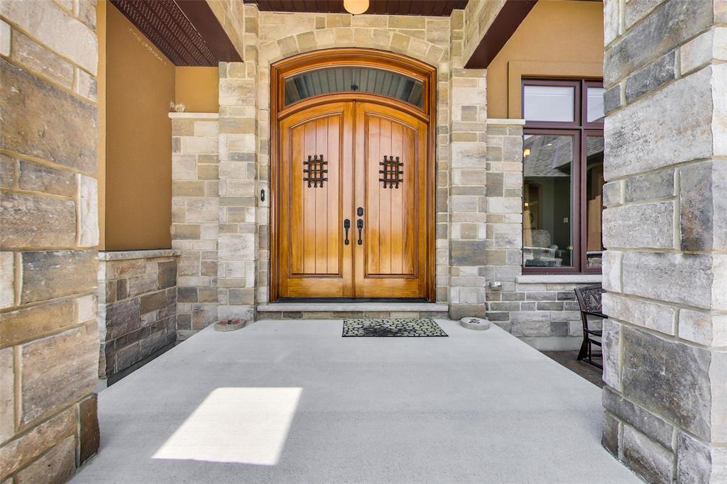 4005 CULLEN Drive, Plympton-Wyoming, Ontario, Canada photo 3