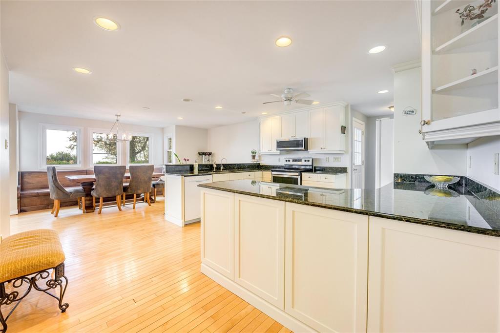 3186 DANA Street, Plympton-Wyoming, Ontario, Canada photo 18