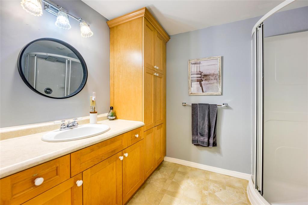 3186 DANA Street, Plympton-Wyoming, Ontario, Canada photo 45