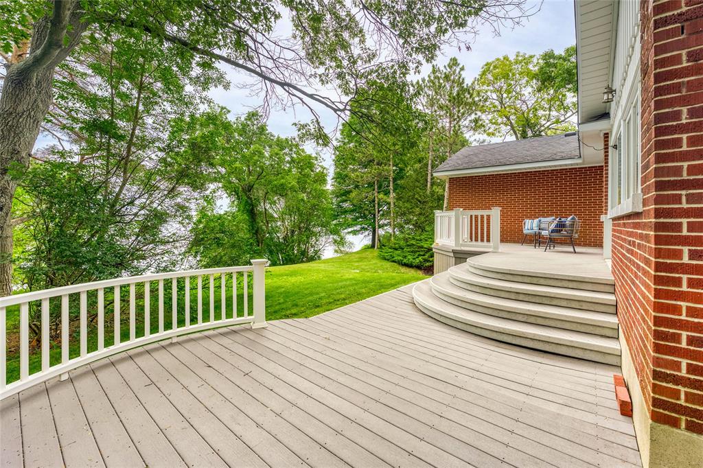 1690 LAKESHORE Road, Sarnia, Ontario, Canada photo 9