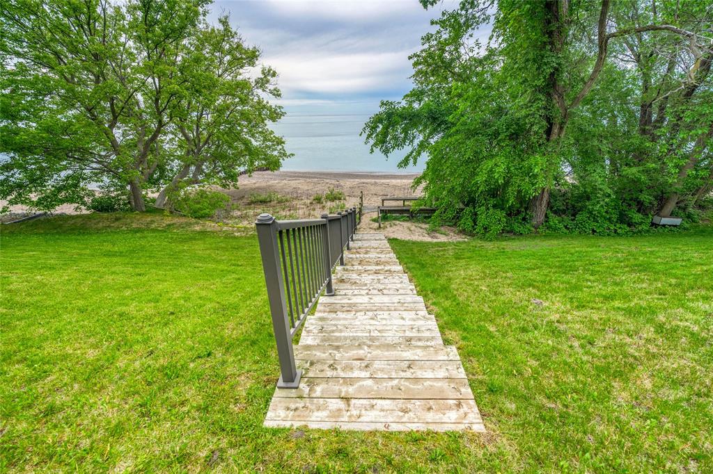 1690 LAKESHORE Road, Sarnia, Ontario, Canada photo 13
