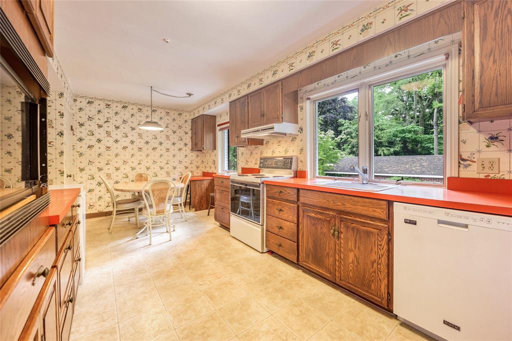 1690 LAKESHORE Road, Sarnia, Ontario, Canada photo 28