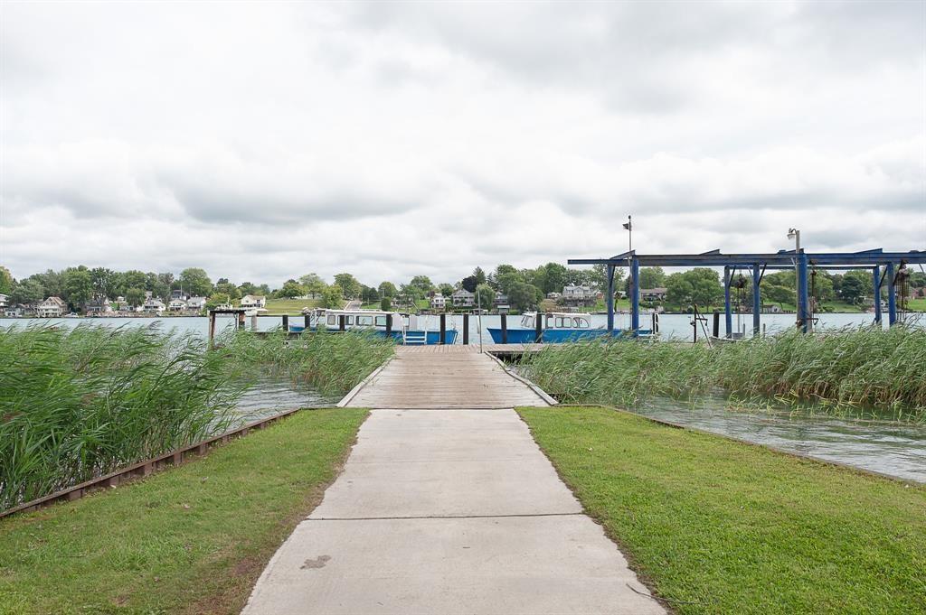 S10A STAG ISLAND, St. Clair Ontario, Canada