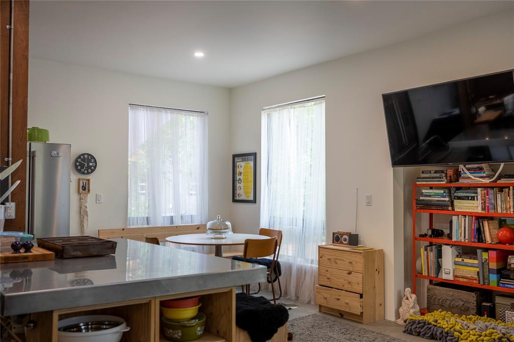 9594 ORCHARD Road, Lambton Shores, Ontario, Canada