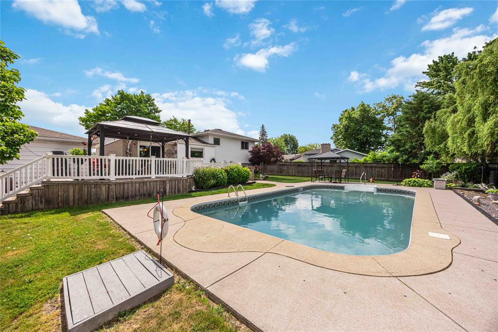 1577 HEATHER Court, St. Clair, Ontario, Canada photo 9