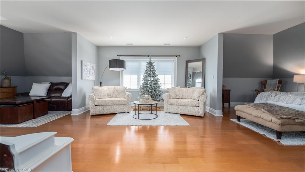 44 YEAGER Avenue, Simcoe, Ontario, Canada