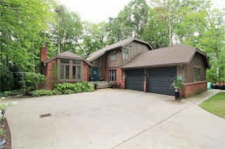 10261 PINES Parkway, Grand Bend Ontario, Canada