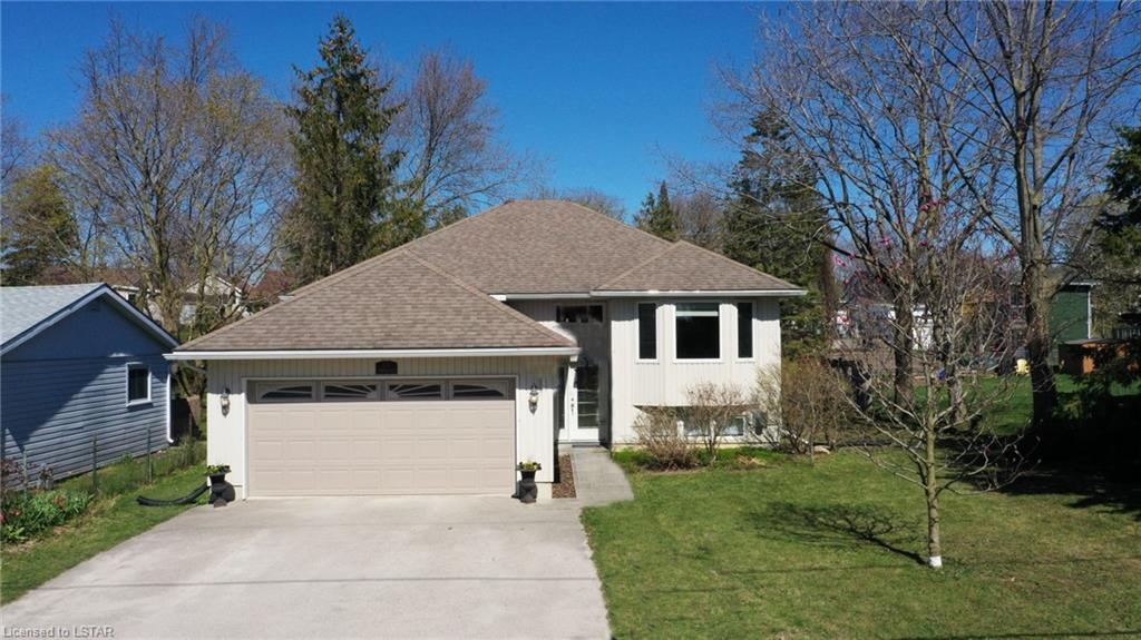 339 MATILDA Street, Clinton Ontario, Canada