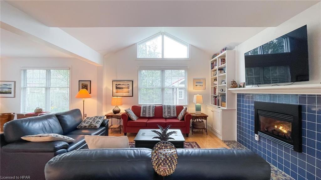 18 LOUISA Street, Bayfield, Ontario, Canada