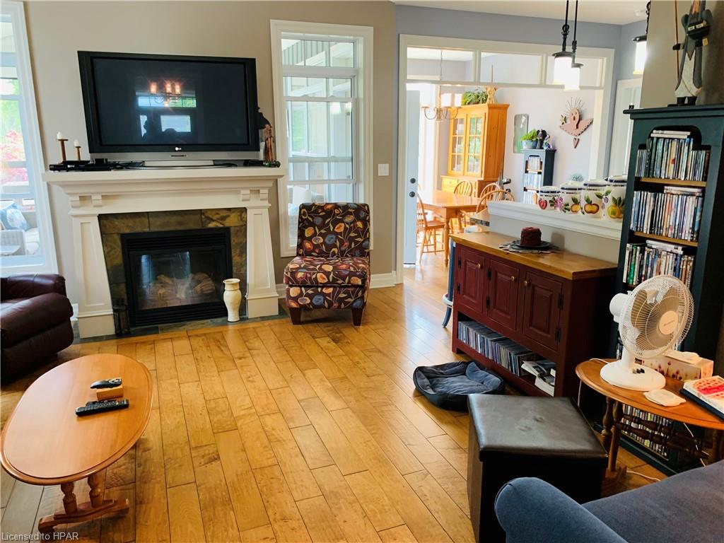 22 THIMBLEWEED Drive, Bayfield, Ontario, Canada