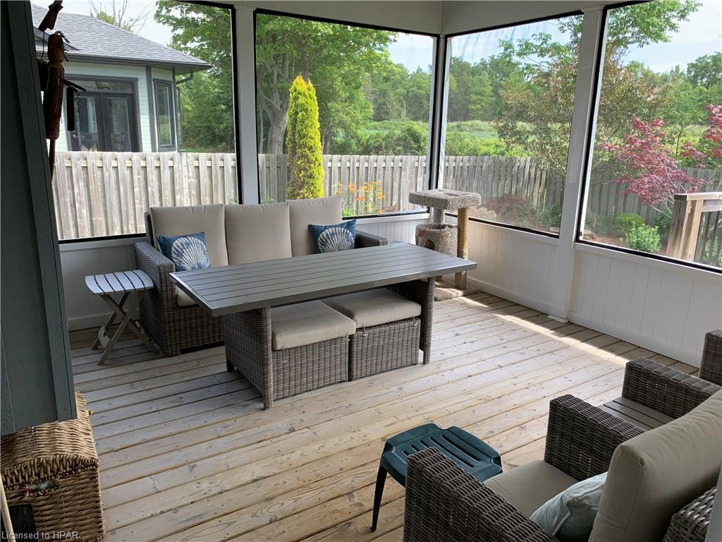 22 THIMBLEWEED Drive, Bayfield, Ontario, Canada