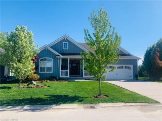 22 THIMBLEWEED Drive, Bayfield Ontario, Canada