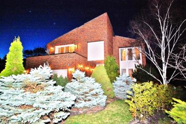 56 Gossamer Avenue, North York Ontario, Canada