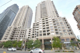 909 Bay St, Toronto Ontario, Canada