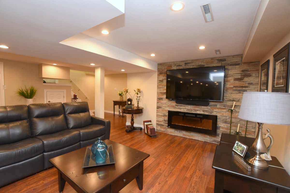 485 Hamilton Drive, Ancaster, Ontario, Canada