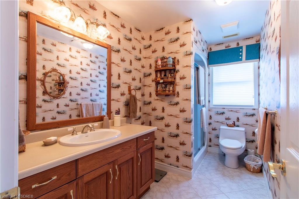 21 ORDNANCE AVE Avenue, Turkey Point, Ontario, Canada