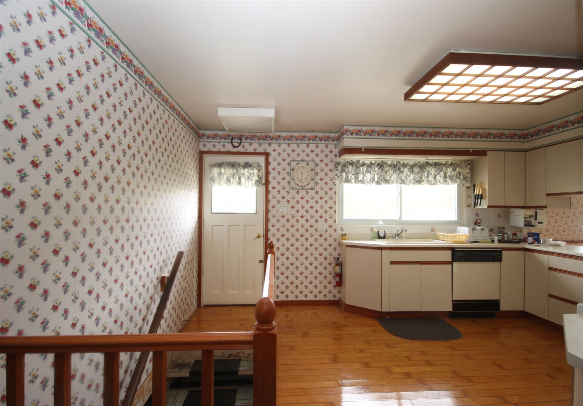 407 Coronation Boulevard, Kingston Ontario, Canada
