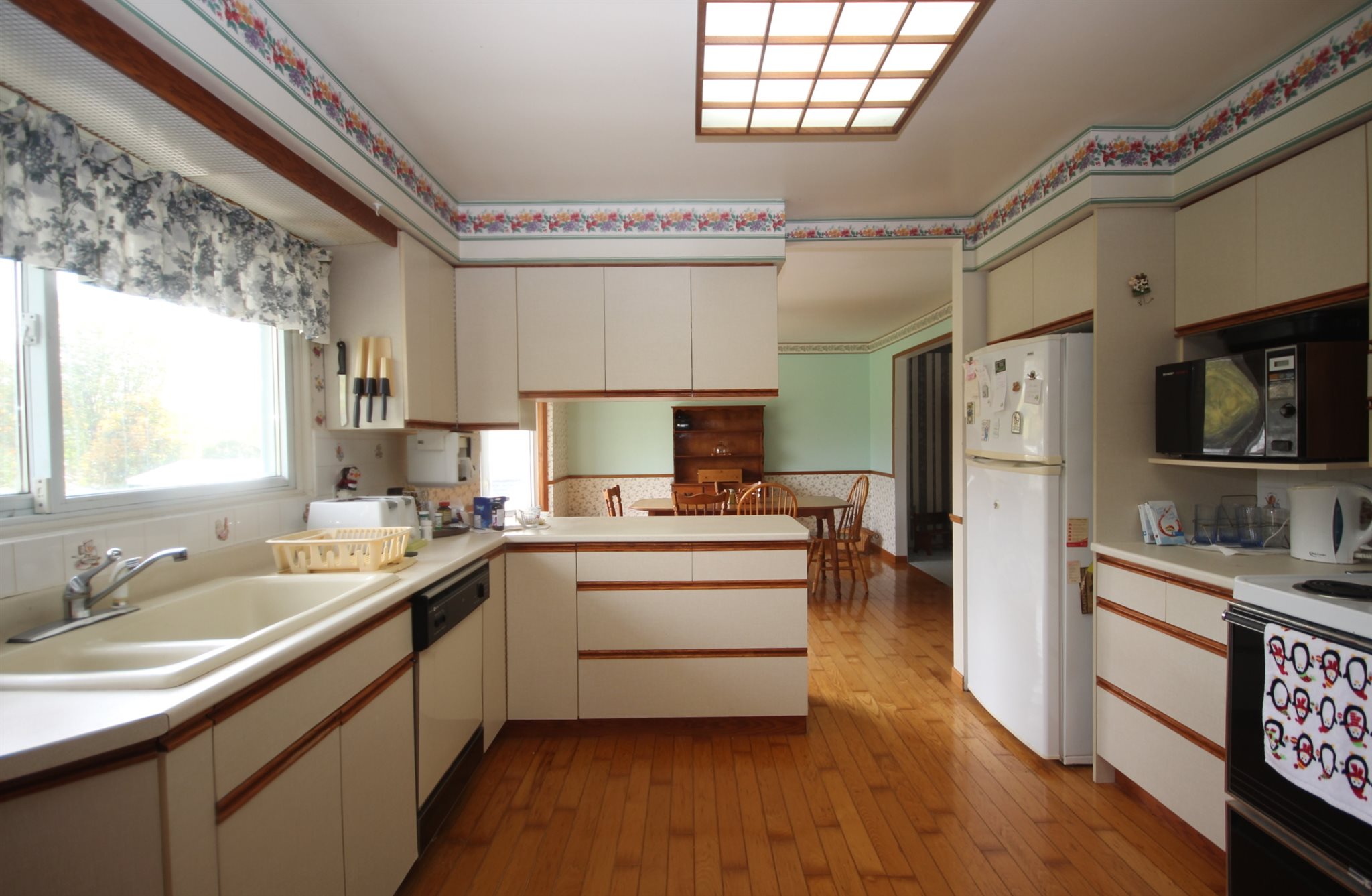 407 Coronation Boulevard, Kingston Ontario, Canada