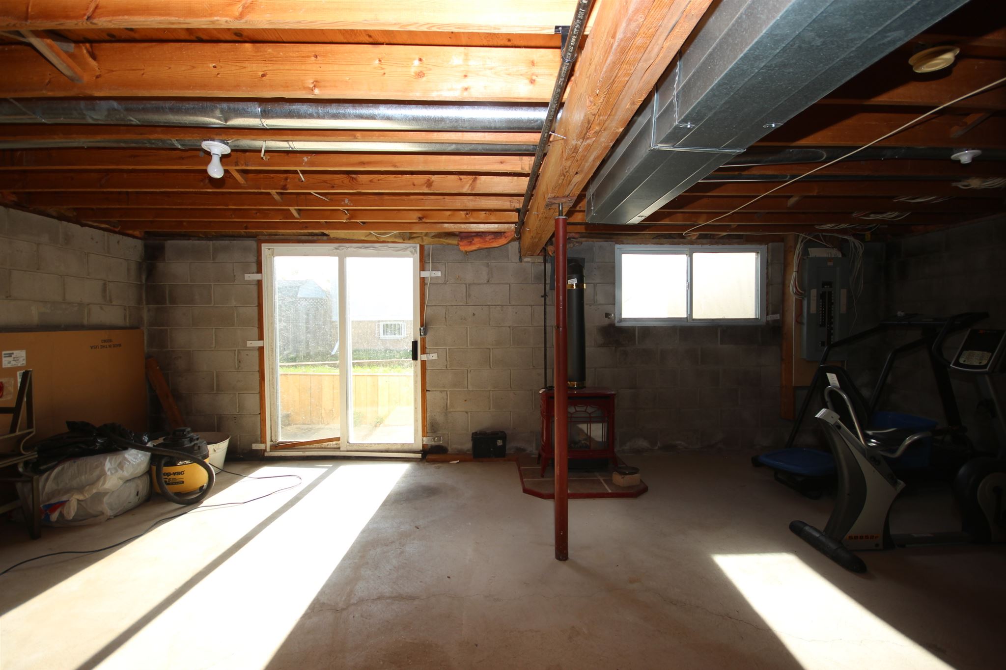 407 Coronation Boulevard, Kingston Ontario, Canada