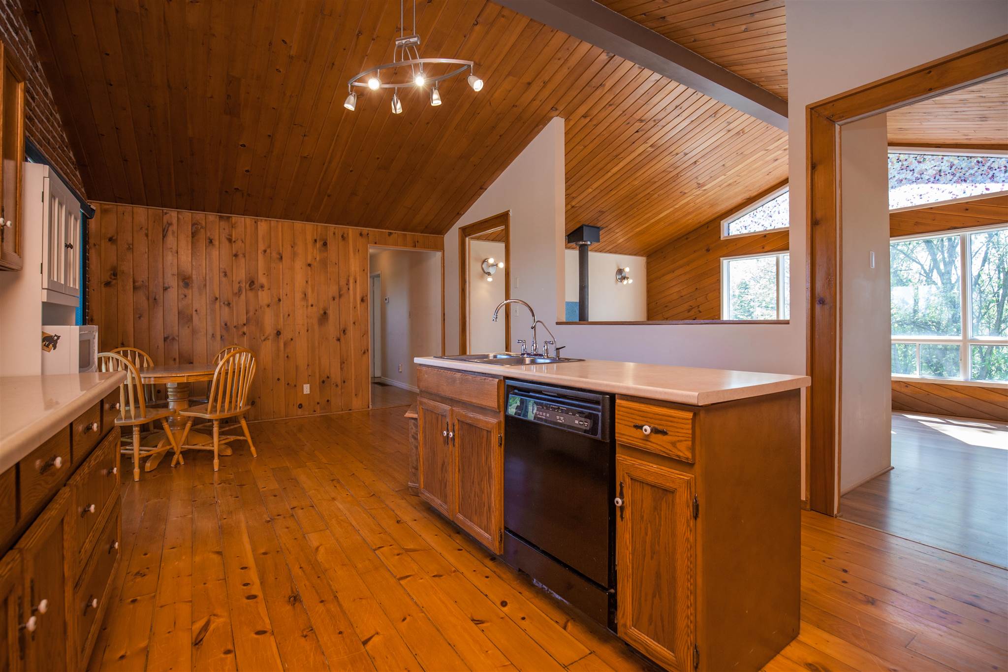 995 BETHEL Road, Stone Mills Ontario, Canada
