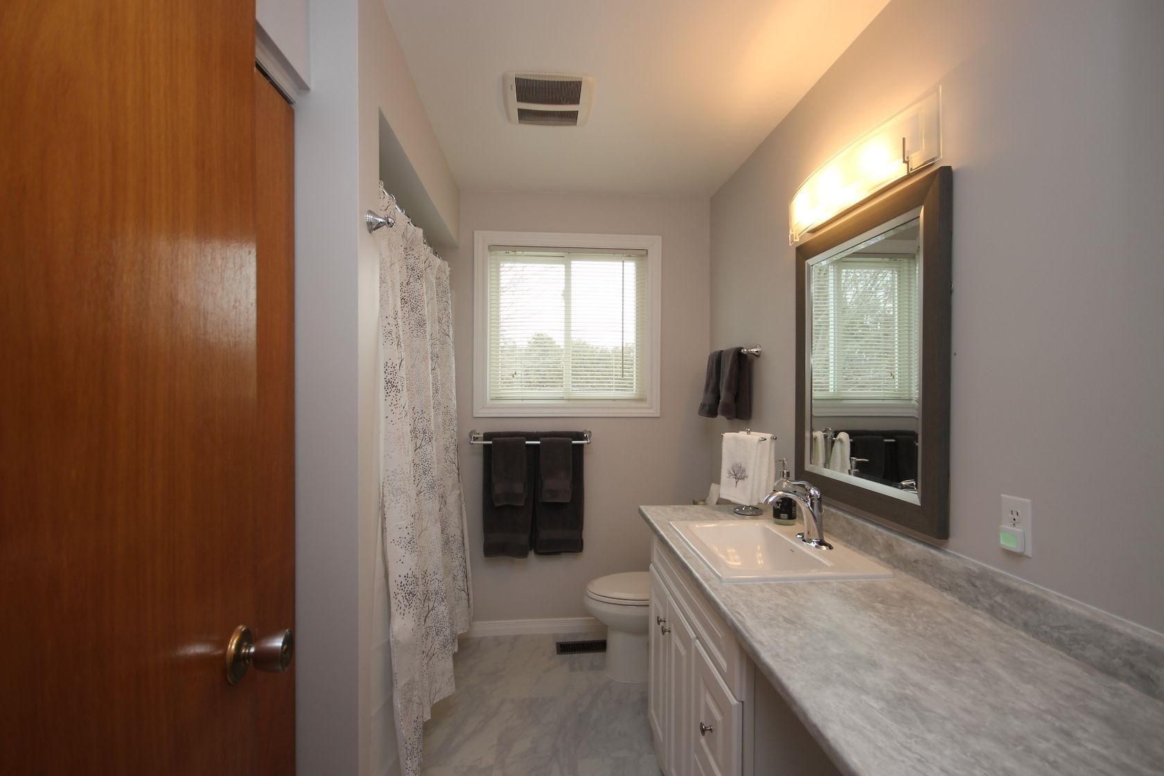 375 Glen Castle Road, Kingston Ontario, Canada