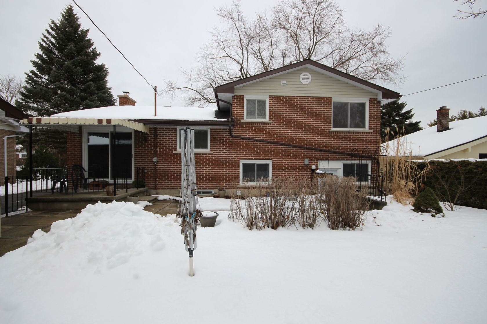 375 Glen Castle Road, Kingston Ontario, Canada
