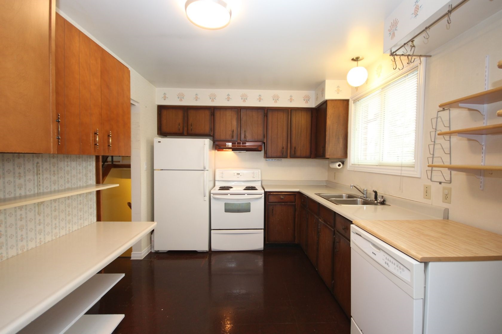 375 Glen Castle Road, Kingston Ontario, Canada