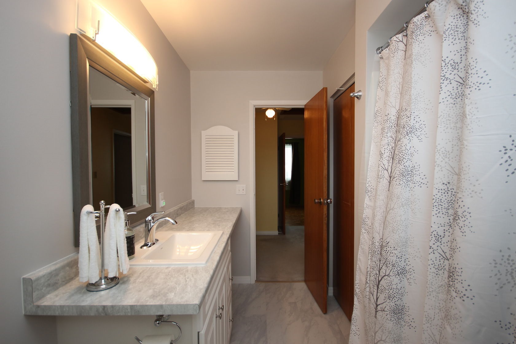 375 Glen Castle Road, Kingston Ontario, Canada