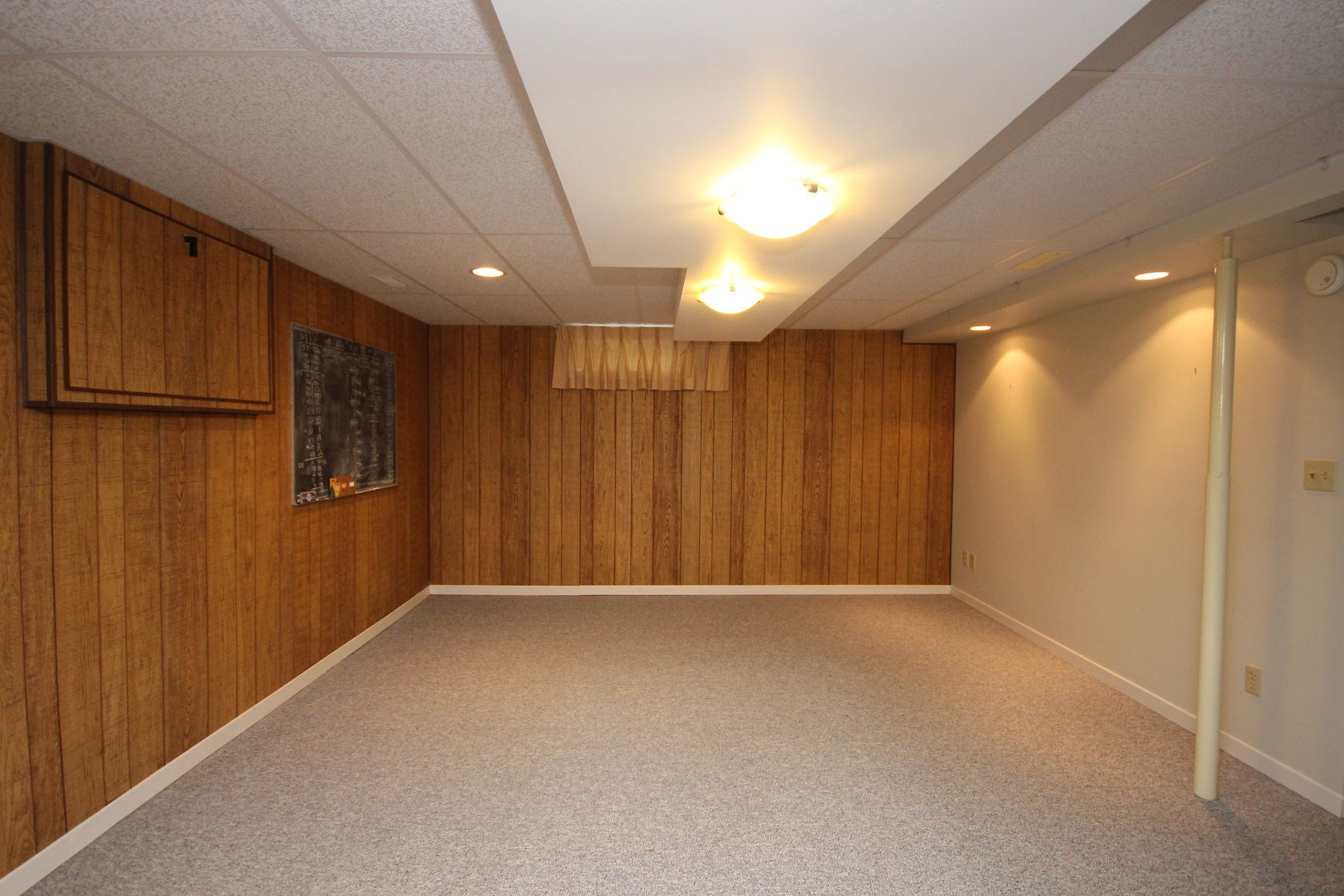 375 Glen Castle Road, Kingston Ontario, Canada