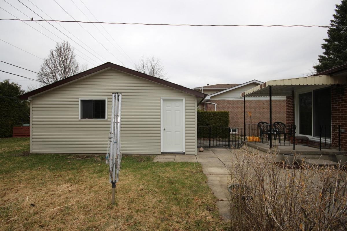 375 Glen Castle Road, Kingston Ontario, Canada